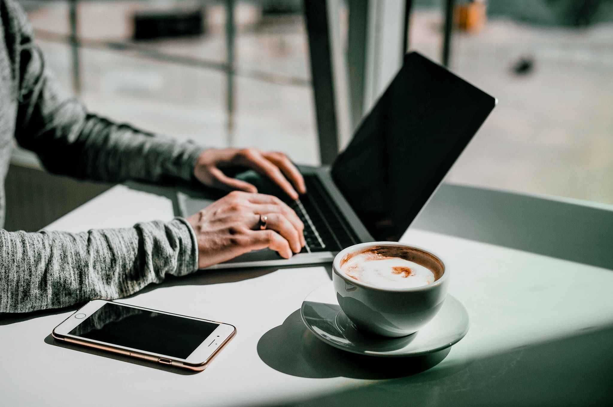 Starting out as self-employed? Do market research!