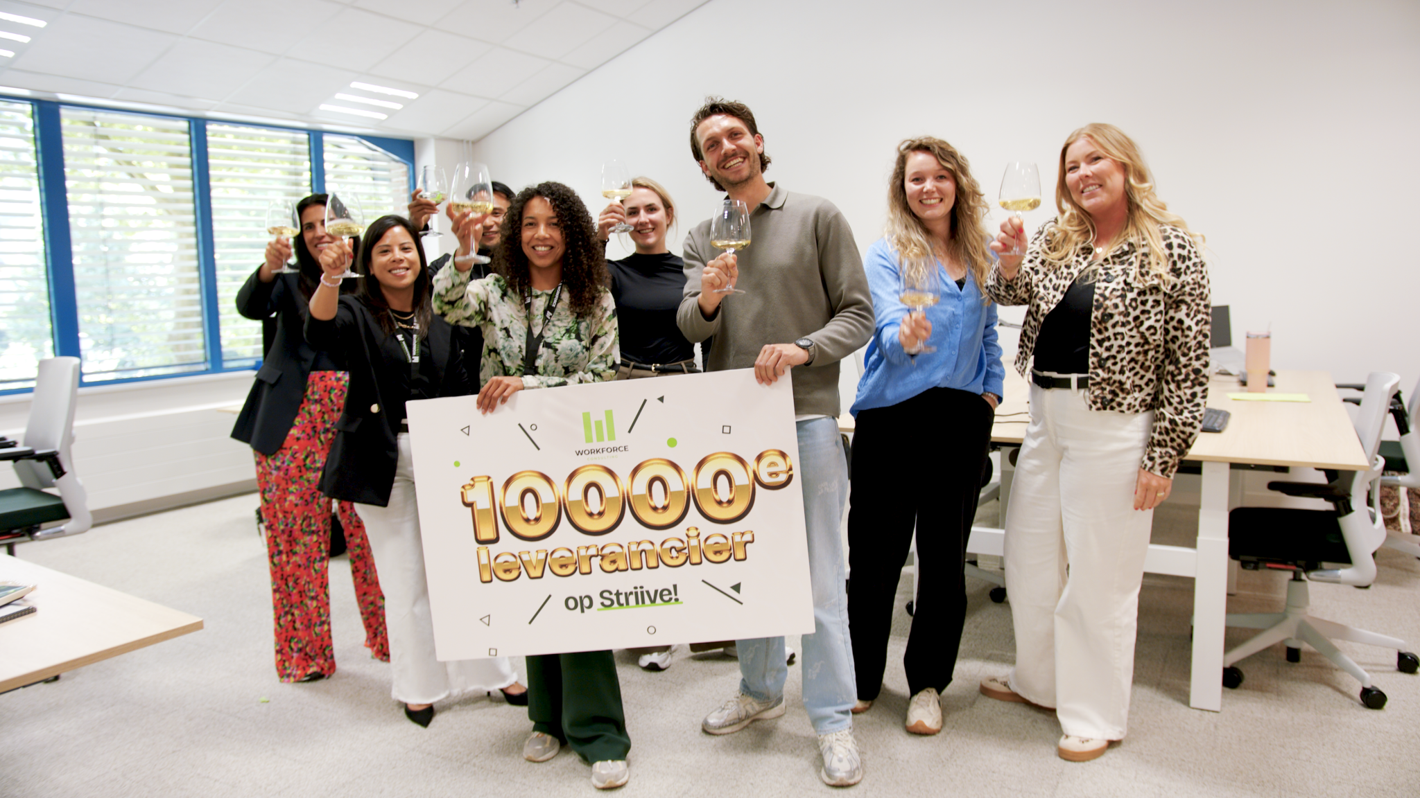 10.000 vendors on Striive - and we celebrated with cake!
